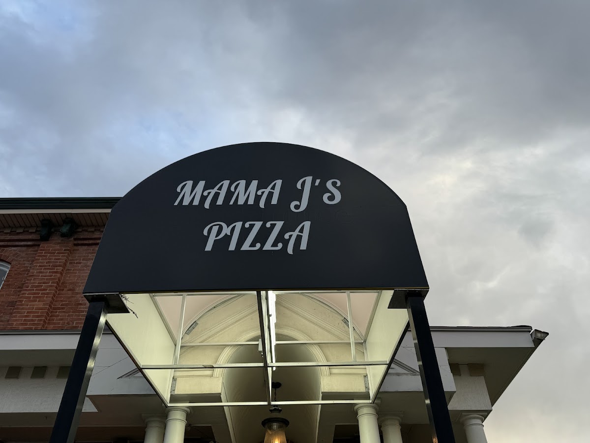 Mama J's Pizza Jackson Center Photo 4