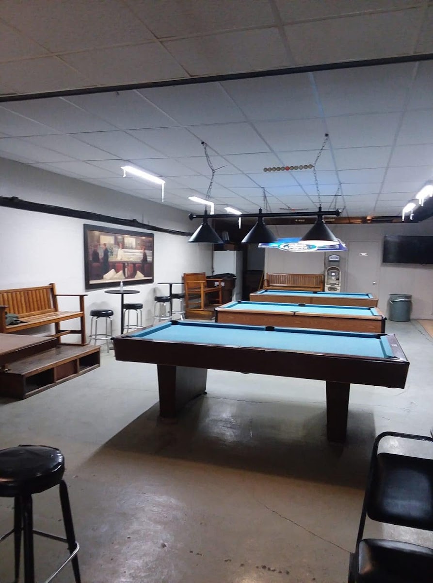 Pastimes Pool Room Photo 3