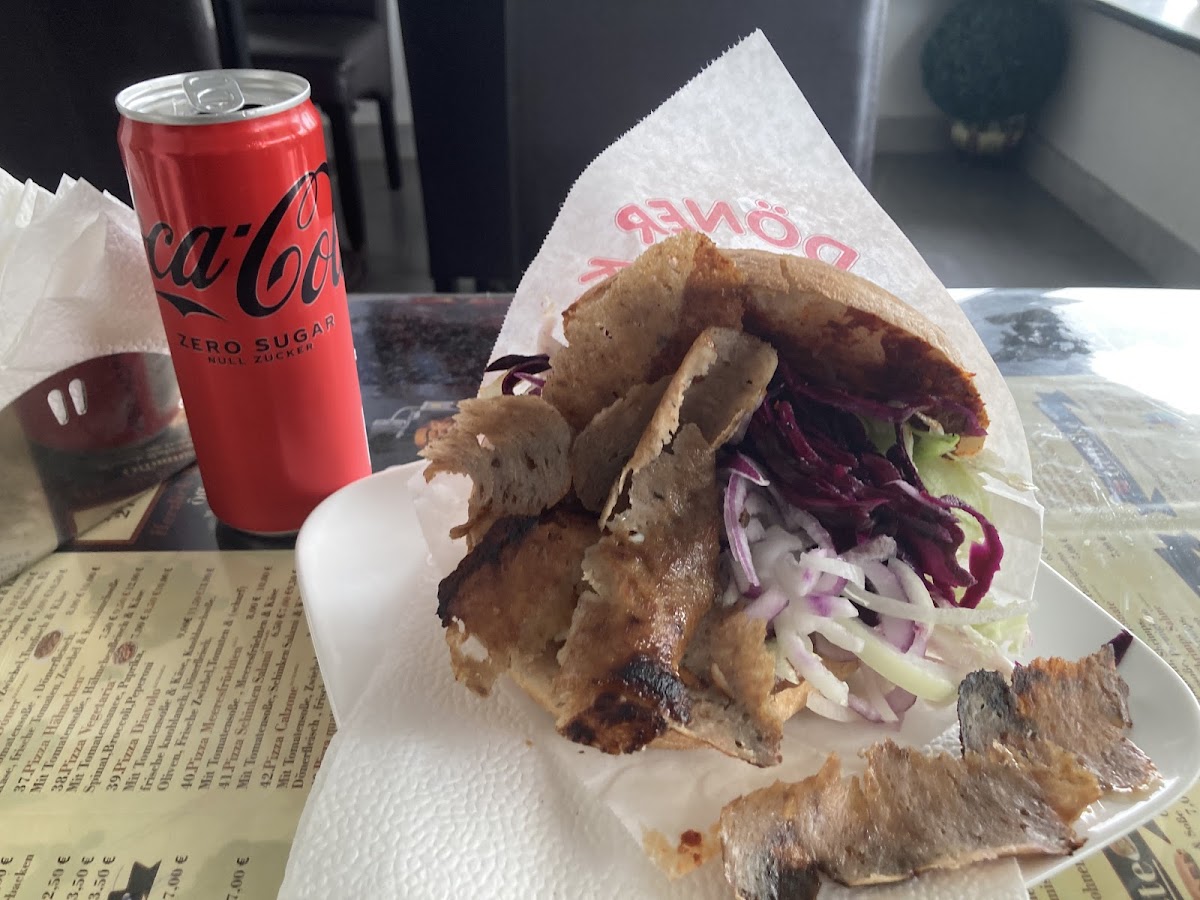 Big Döner Lüdingworth Photo 3