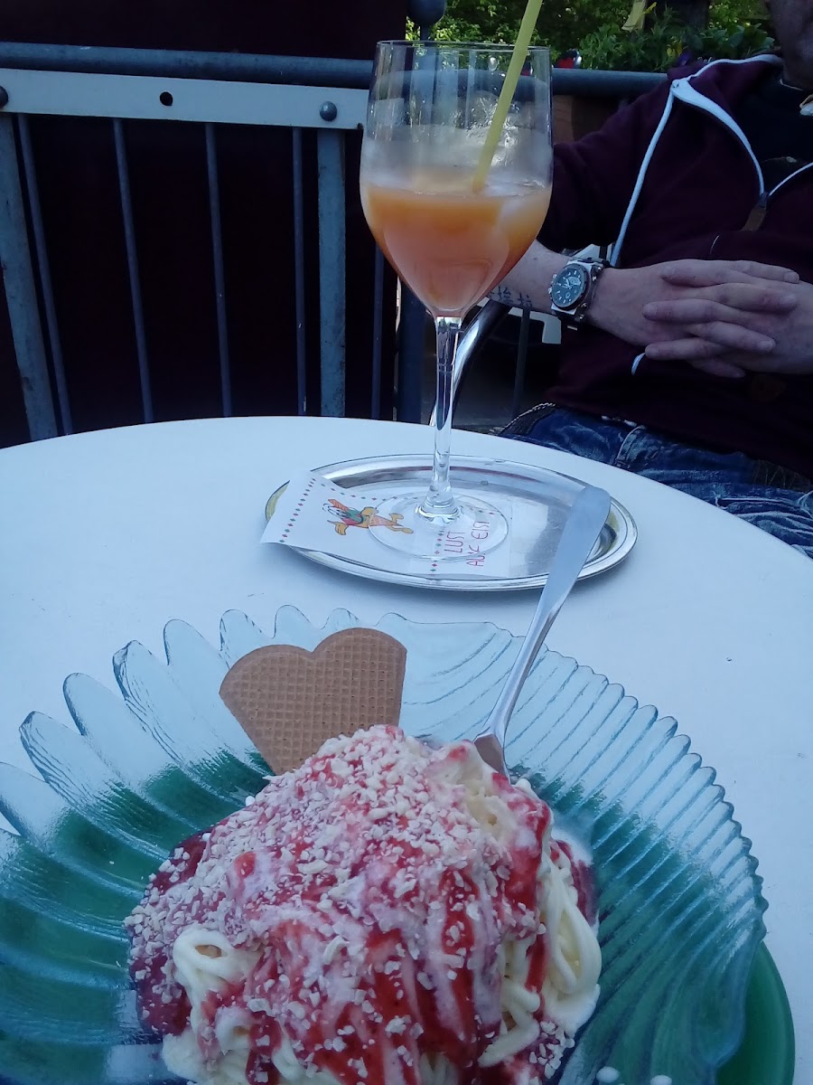 Eiscafé Portofino Photo 9