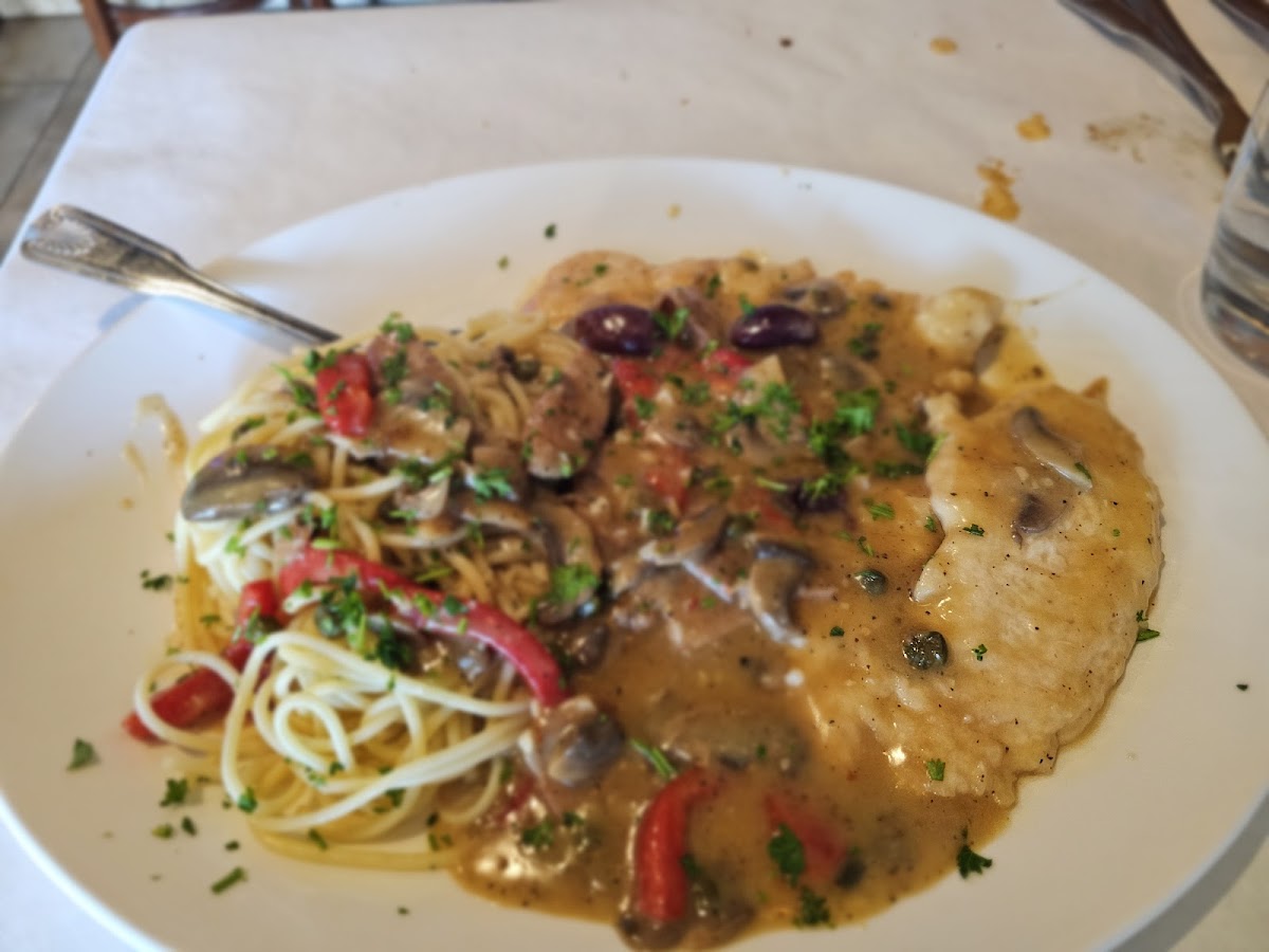 Gusto Bistro Photo 4