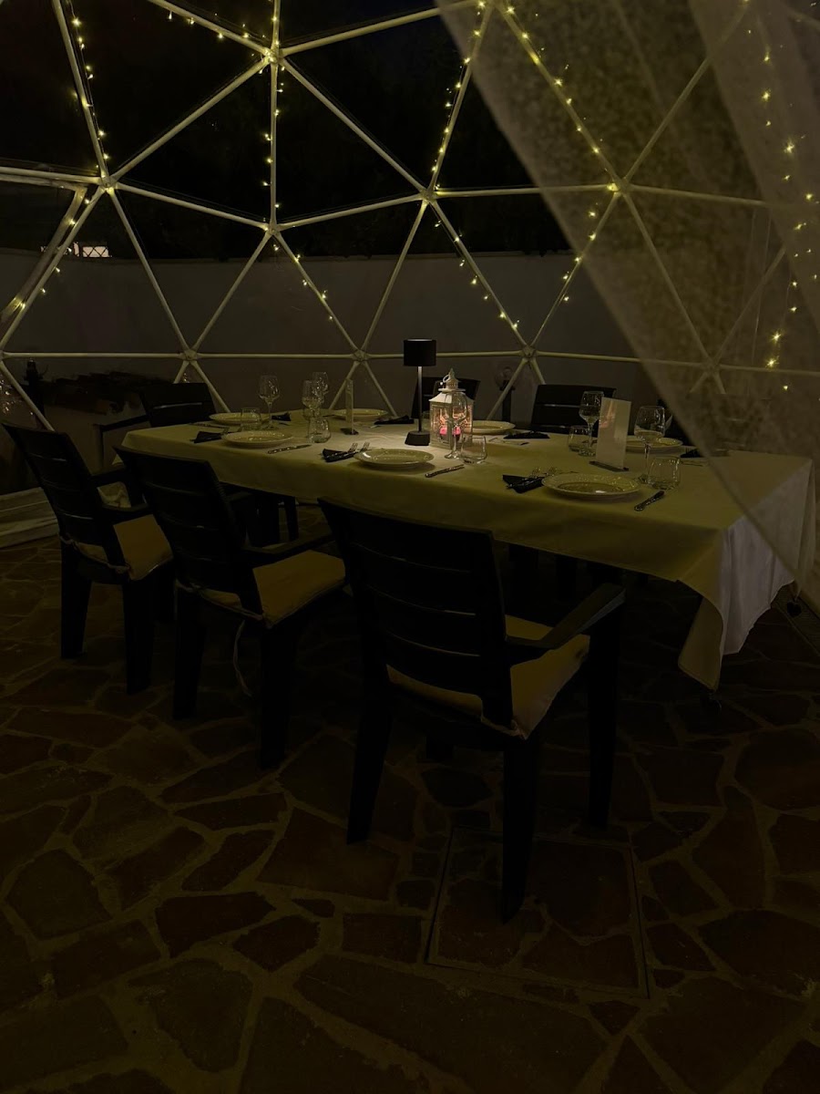 Home Restaurant 'Villa Sara' Photo 6