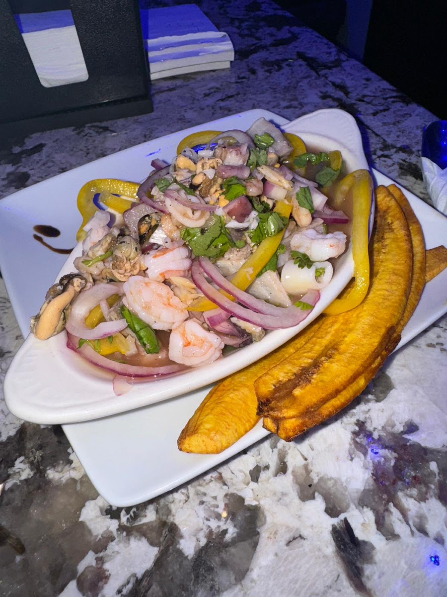 Masheratti Lounge & Grill Photo 5