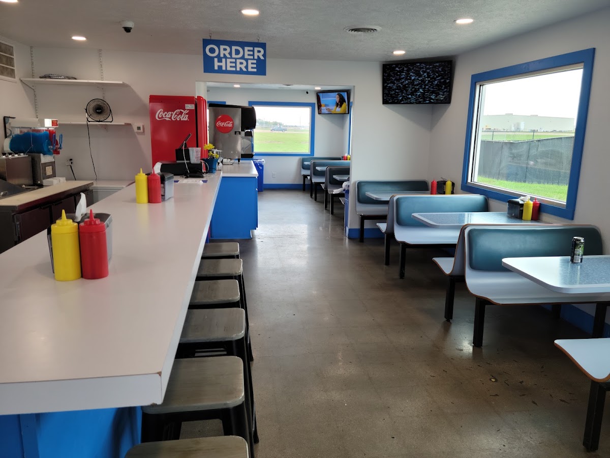 Chuck's Drive-In Photo 10