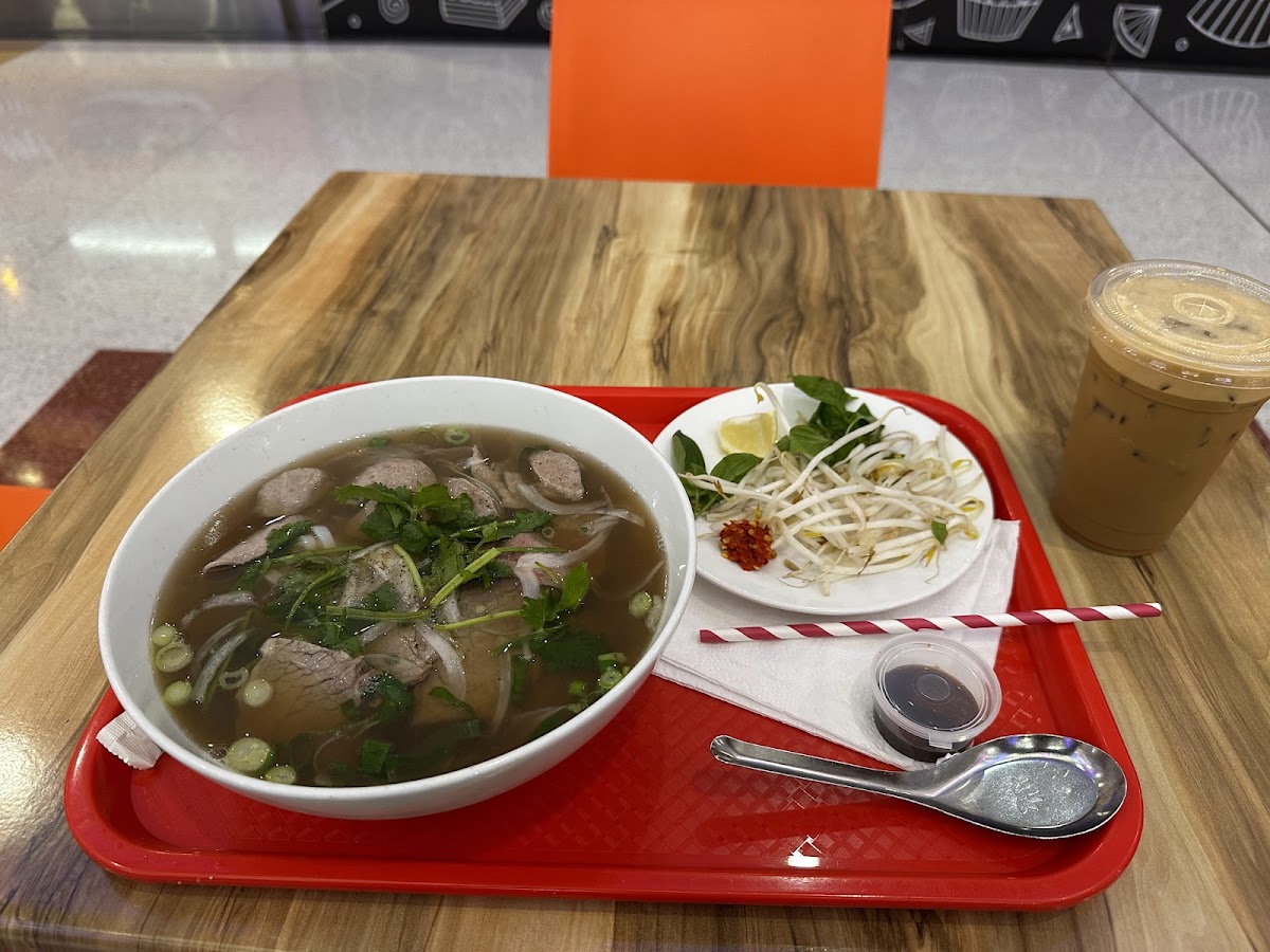 Wow Banh Mi Stafford Photo 2
