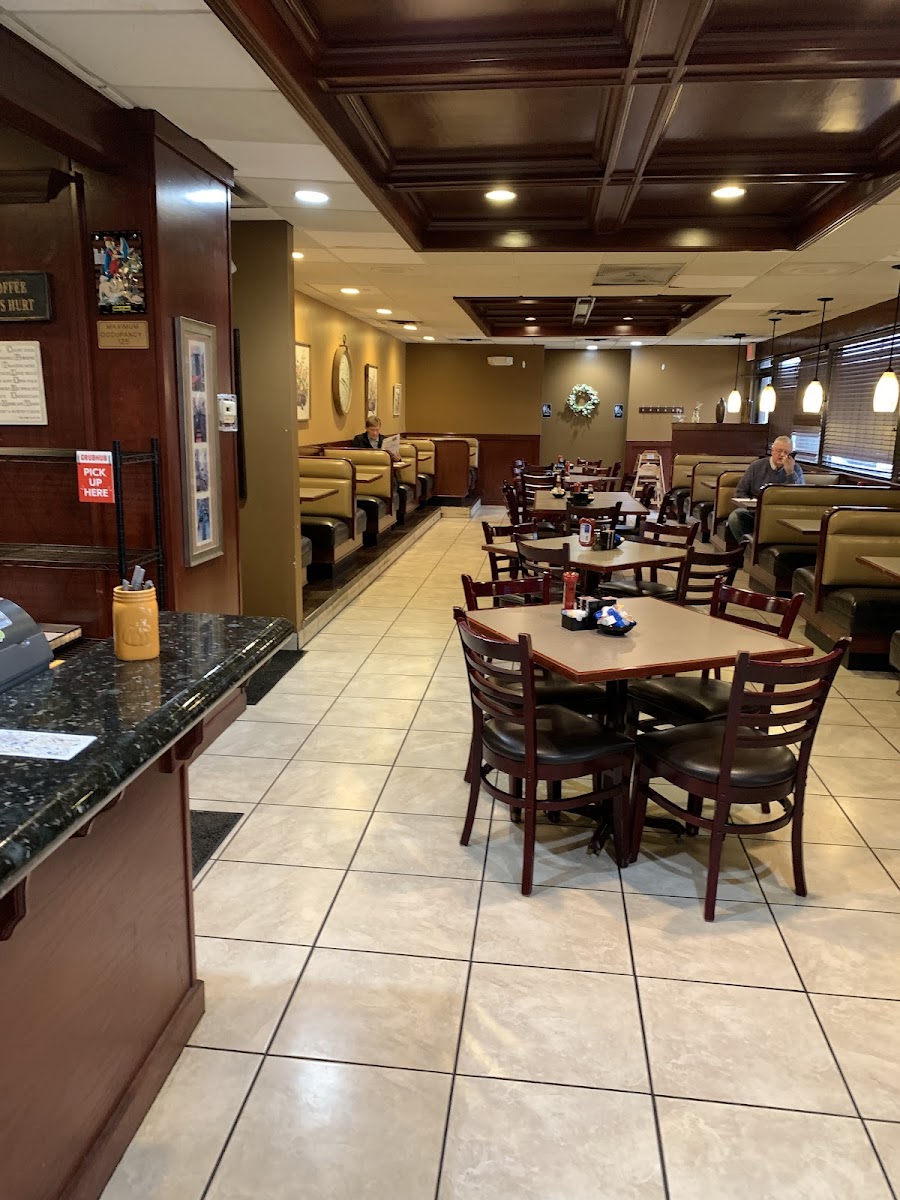 Joanna’s Family Restaurant Photo 4