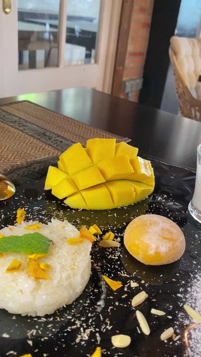 The Royal Thai Cuisine-Paguera Photo 2