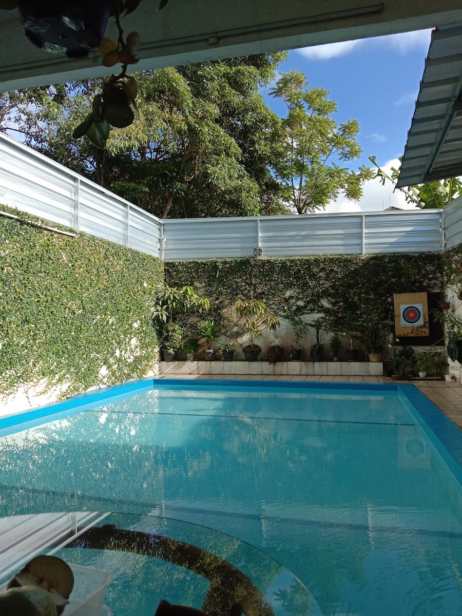 Green Cafe & Pool Photo 3