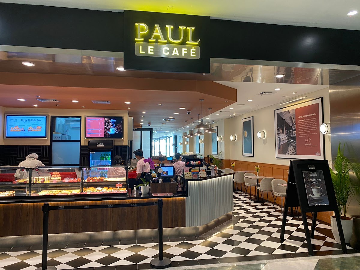 PAUL LE CAFÉ SENAYAN PARK