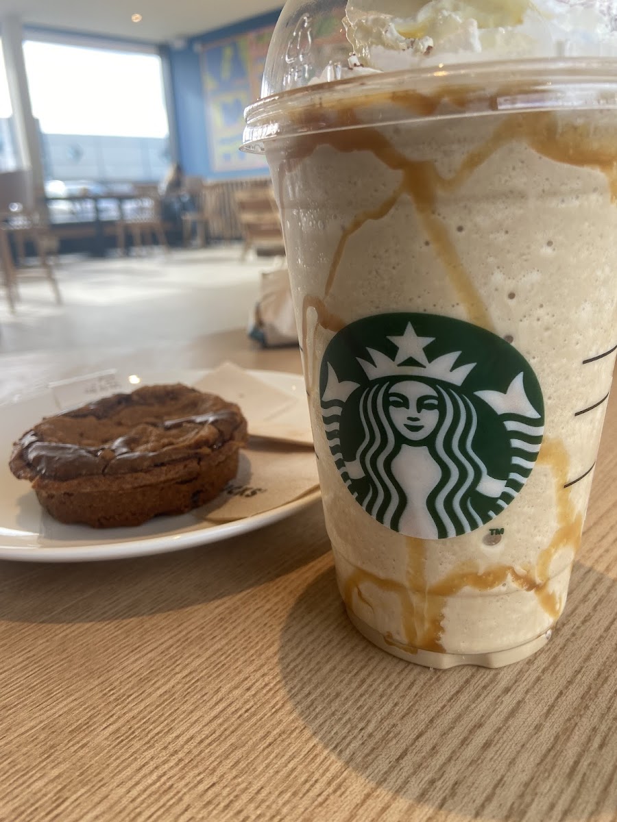 Starbucks Lucan Drive Thru Photo 7