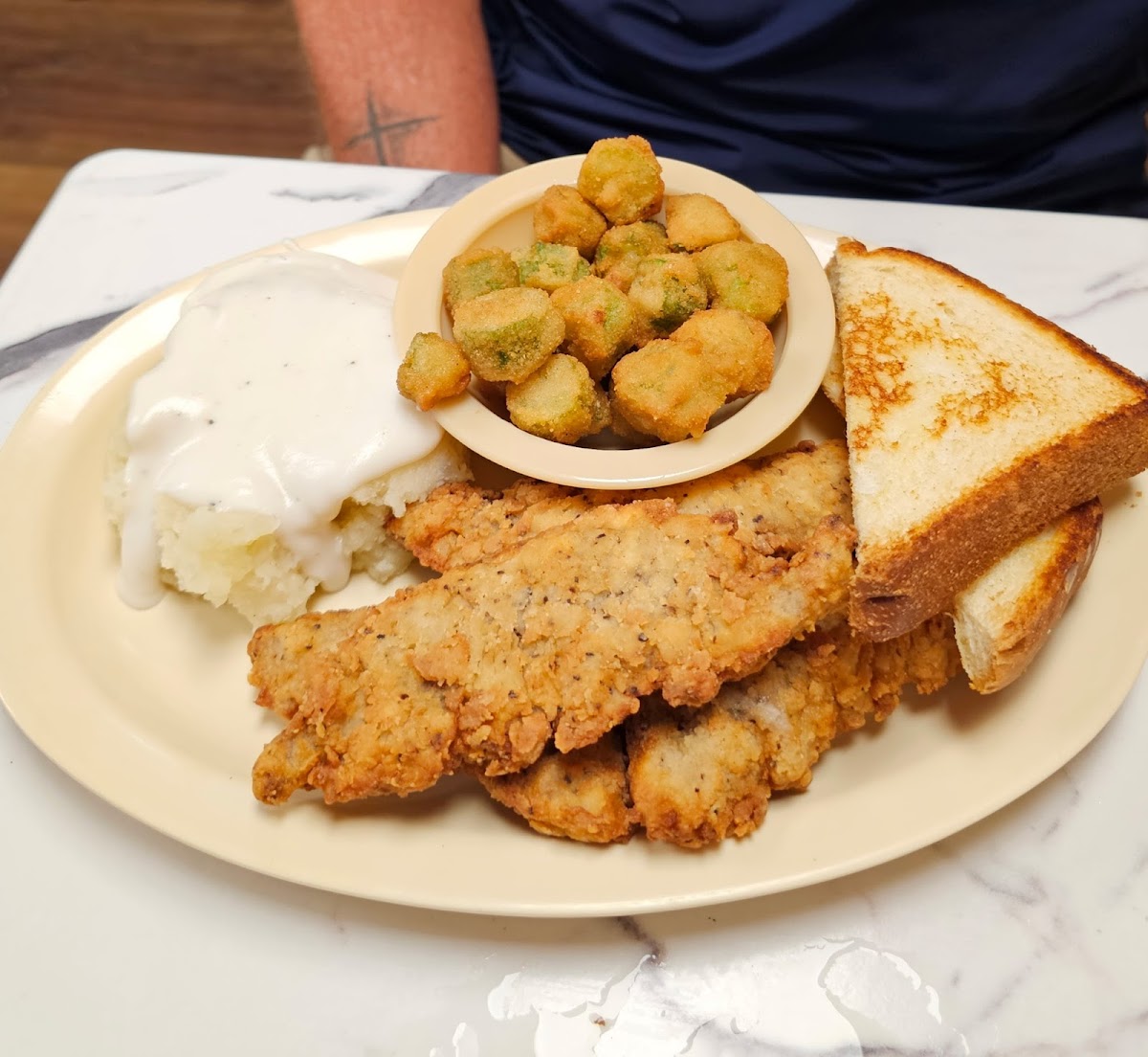 Rise-N-Dine Cafe Photo 4