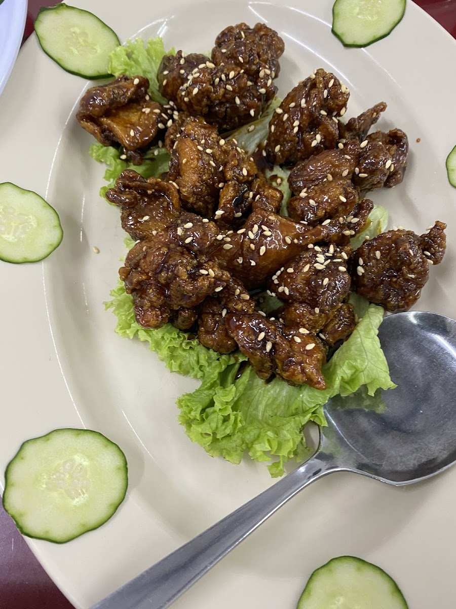 Ding Xian Seafood Restaurant 顶鲜海鲜饭店 Photo 4