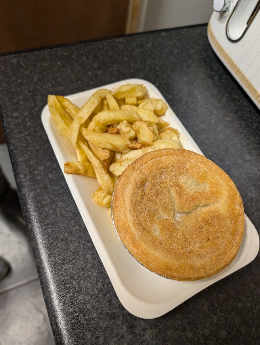 Y Dafarn Datws Fish & Chips Photo 10