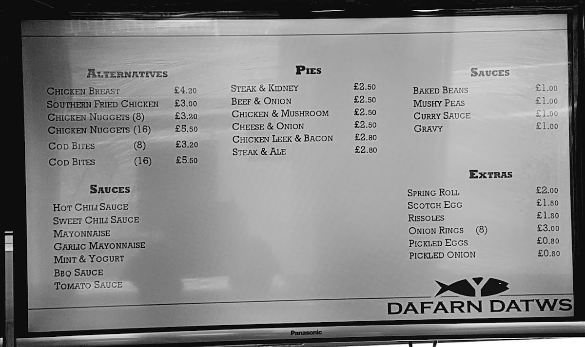Y Dafarn Datws Fish & Chips Photo 4