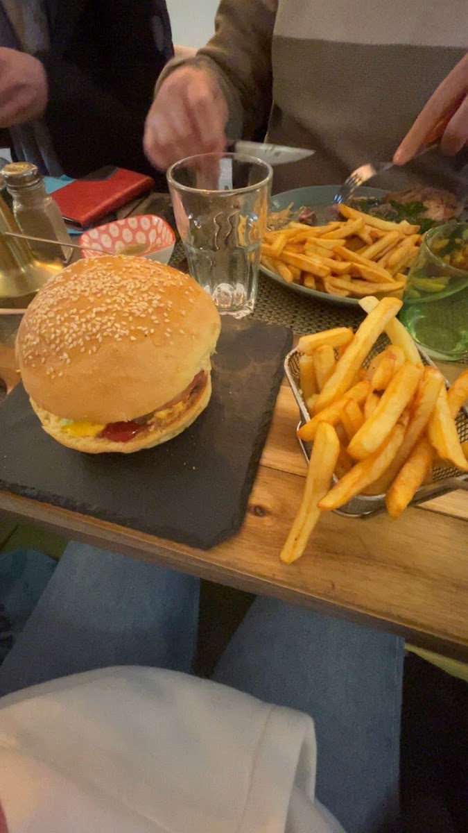 Café M Photo 7