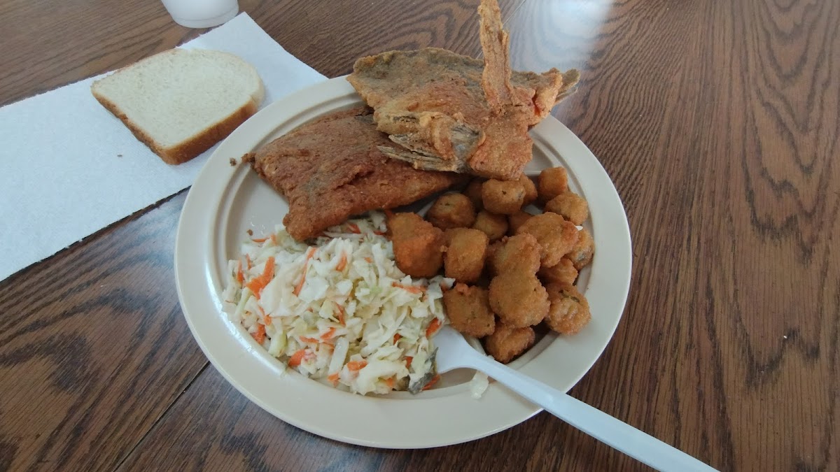 R & S Fish Market & Restaurant Photo 2