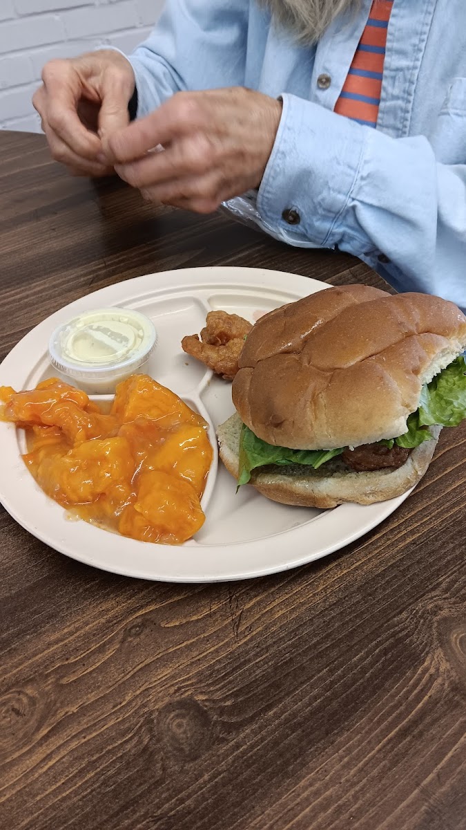 R & S Fish Market & Restaurant Photo 7