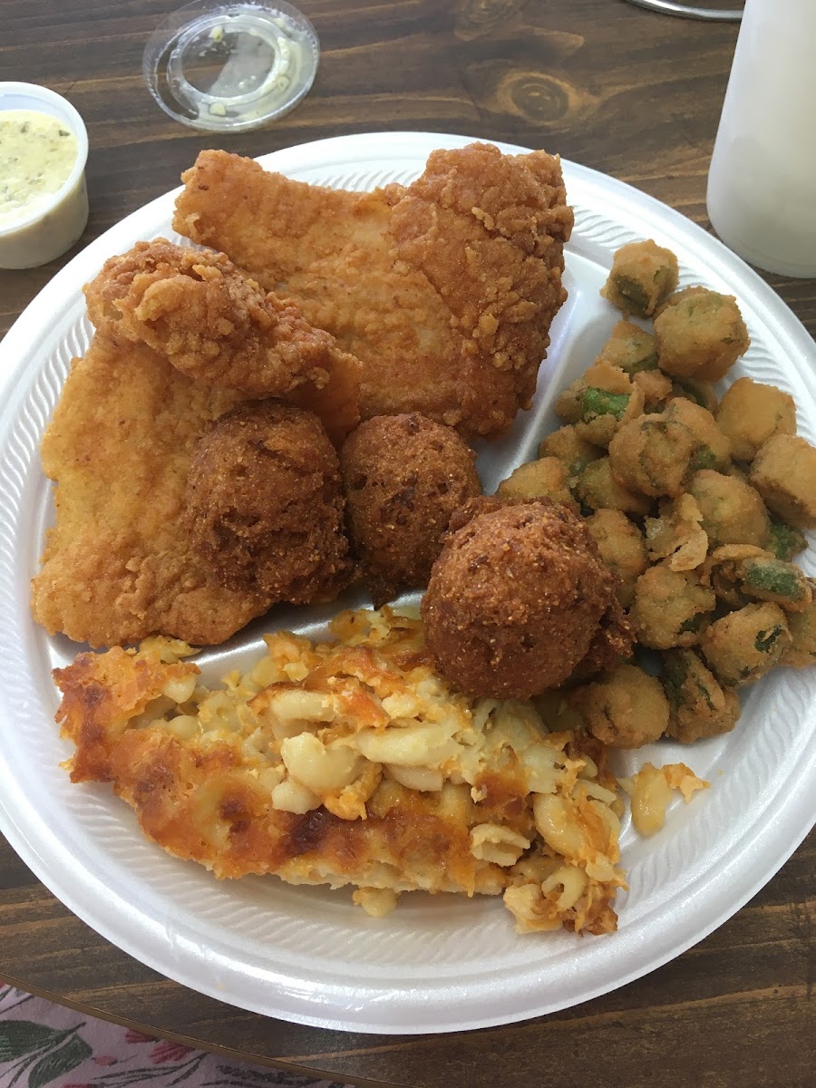 R & S Fish Market & Restaurant Photo 8