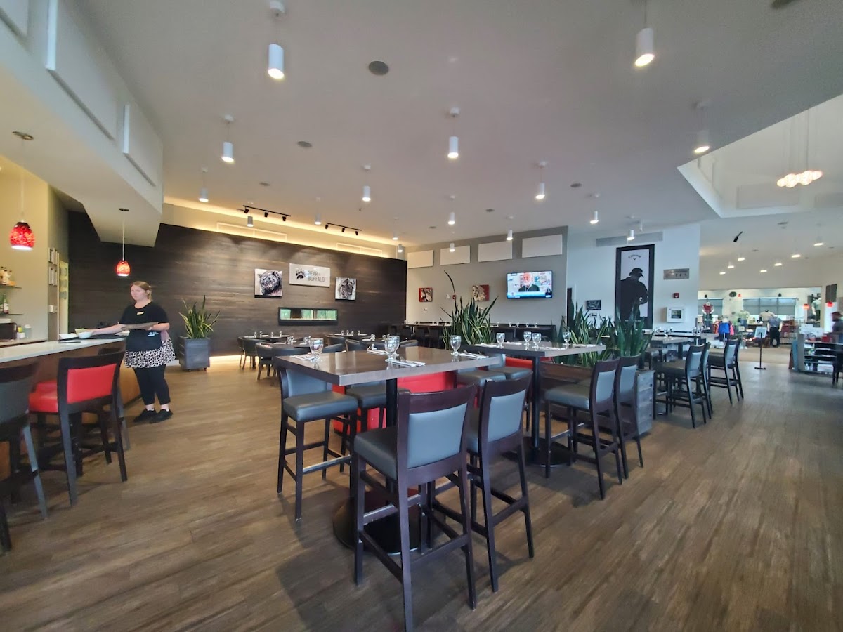 Bear & Buffalo Bar / Restaurant