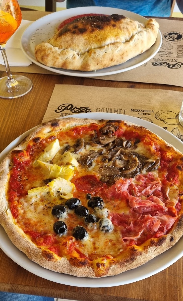 Bar Pizzeria 'Sportbar' Photo 5