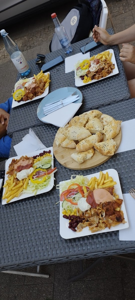 Döner Und Pizza Station Bensheim 2 Photo 9
