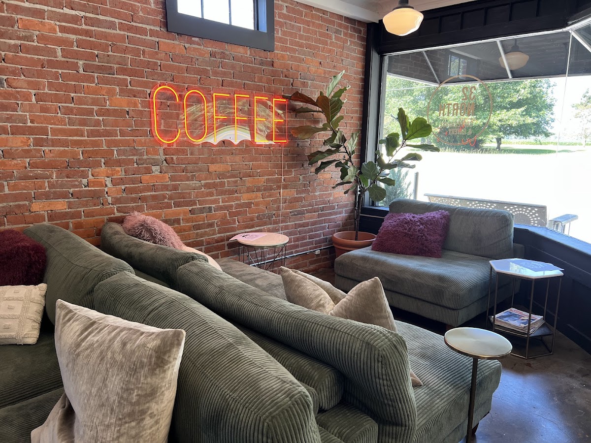 32 North Coffeehouse Photo 4