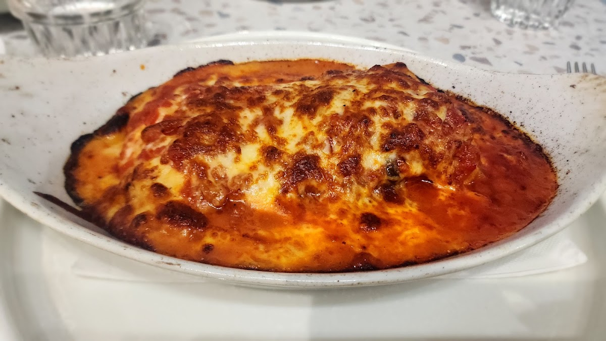 La Famiglia Pizzeria Photo 7