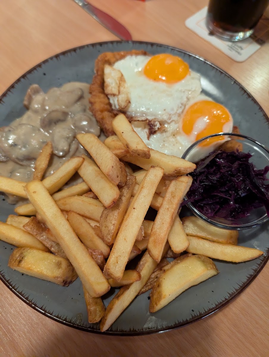 Gaststätte Die Ellern, Bowlingbahn und Biergarten Photo 2