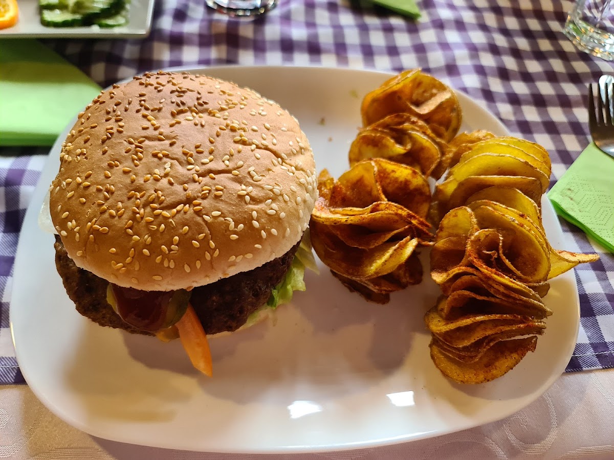 Gaststätte Die Ellern, Bowlingbahn und Biergarten Photo 9
