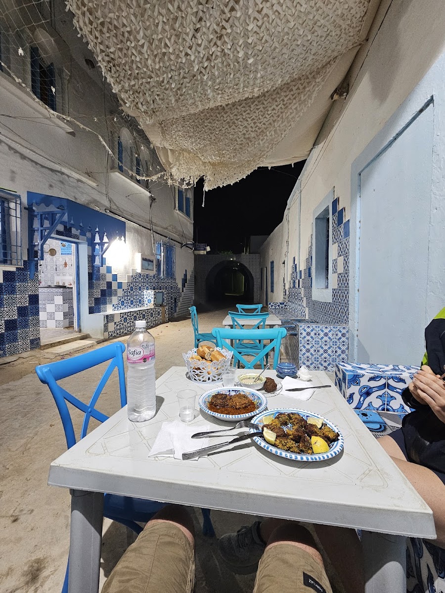 Restaurant Warda khmissa Kasher Djerba Hood Photo 3