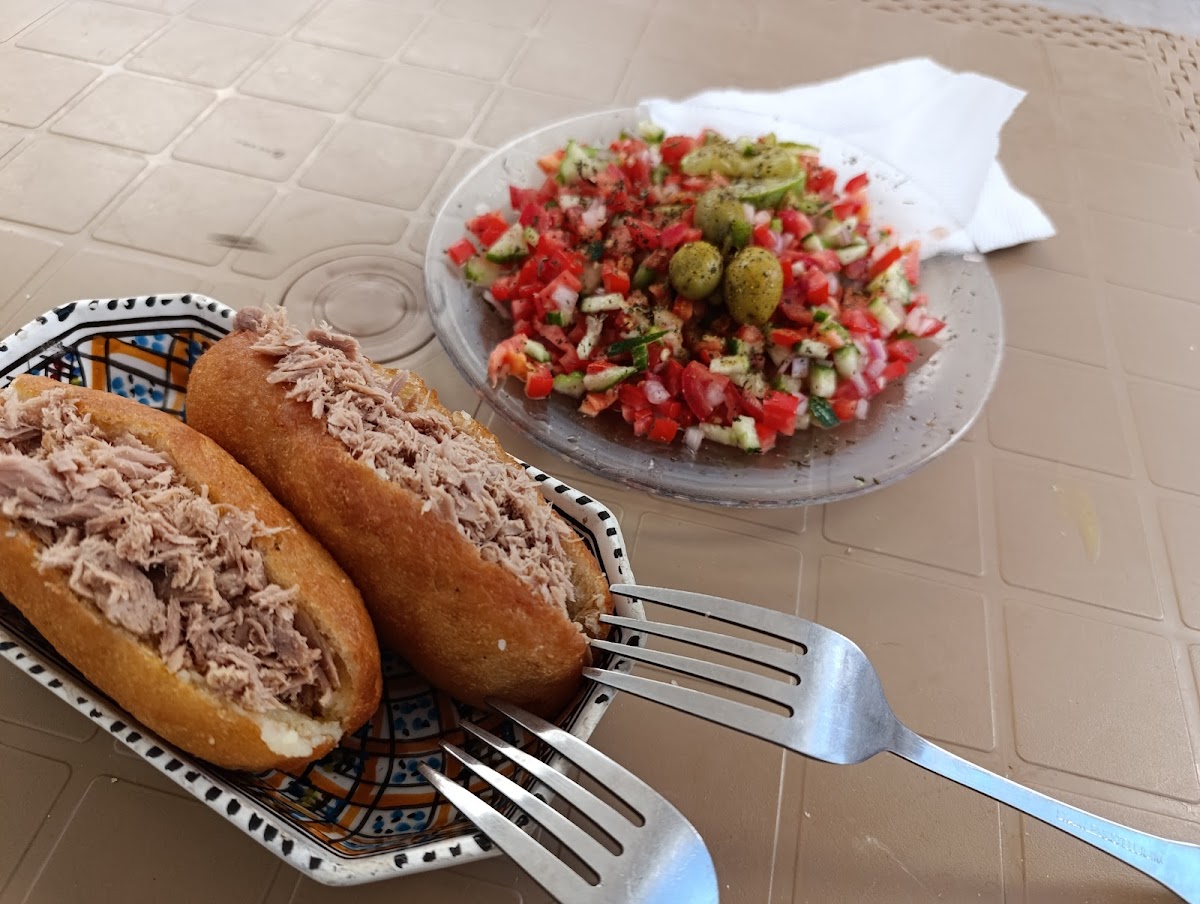 Restaurant Warda khmissa Kasher Djerba Hood Photo 6