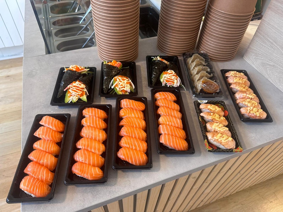 Kaze Sushi & Poke Bowl Photo 2