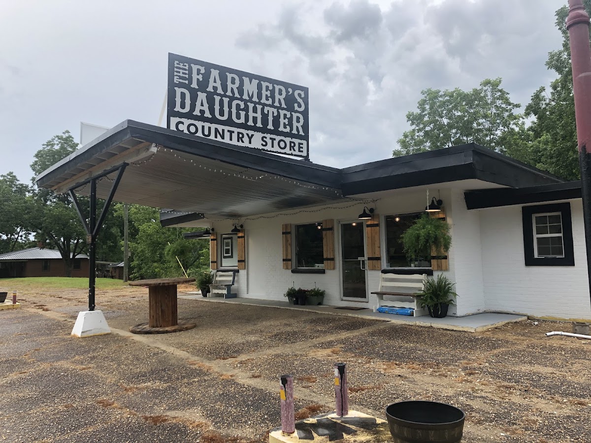 The Farmer's Daughter Country Store