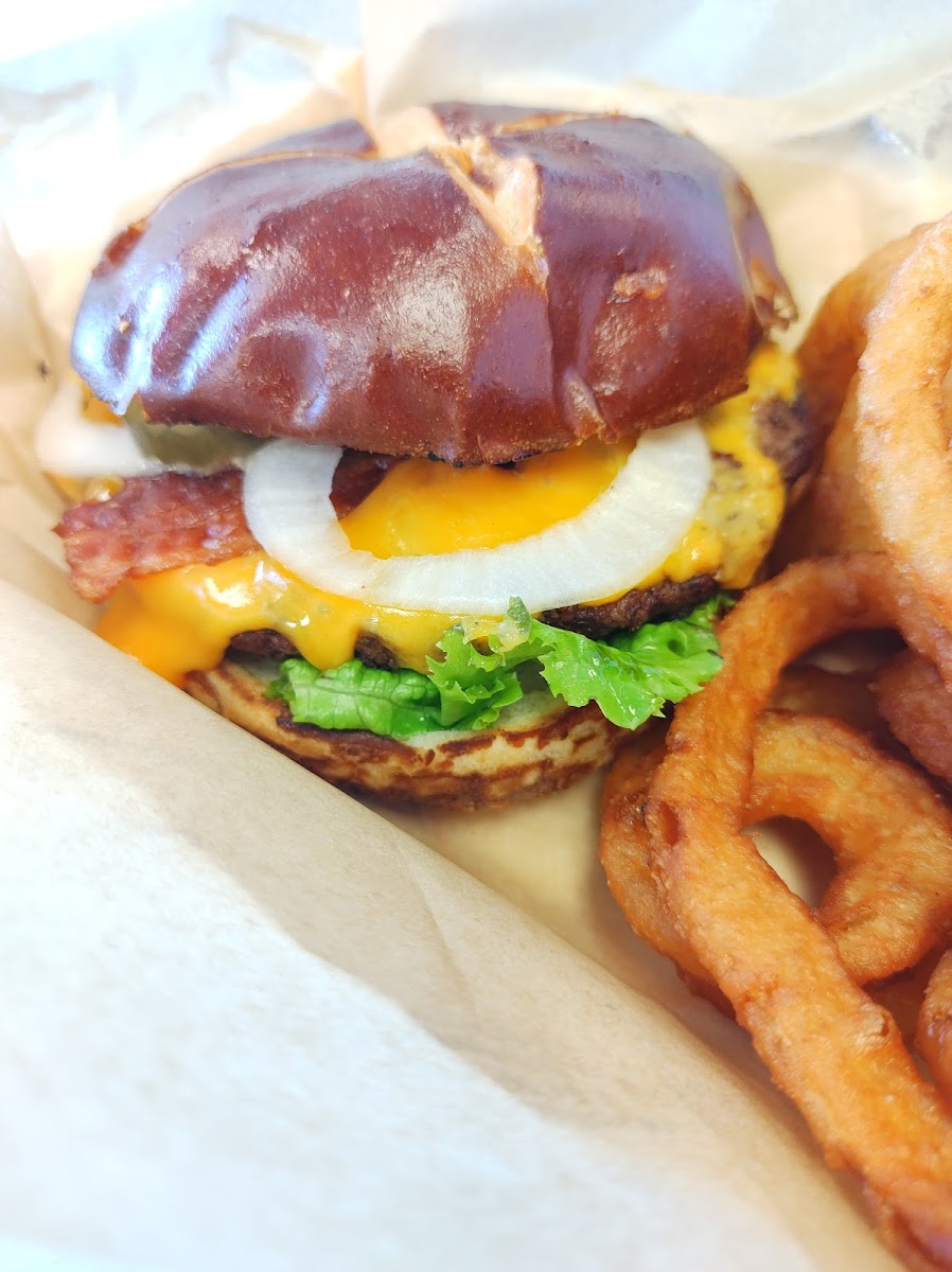 Murph's Creamery & Grill Photo 9