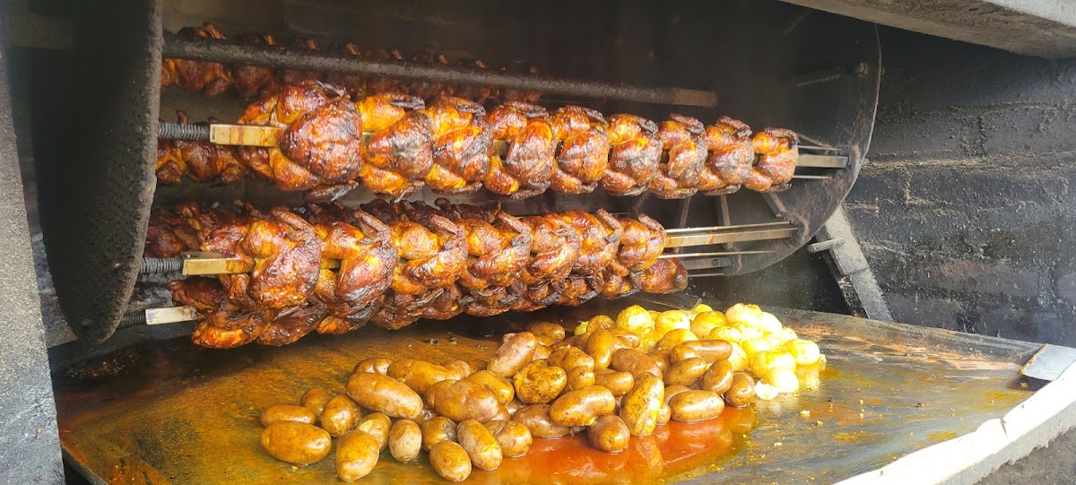 Pollos El Retorno Photo 3