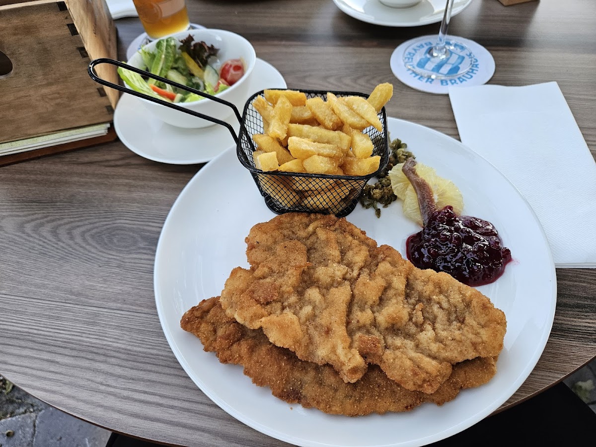 Eichenhof Restaurant - Bar - Biergarten Photo 8