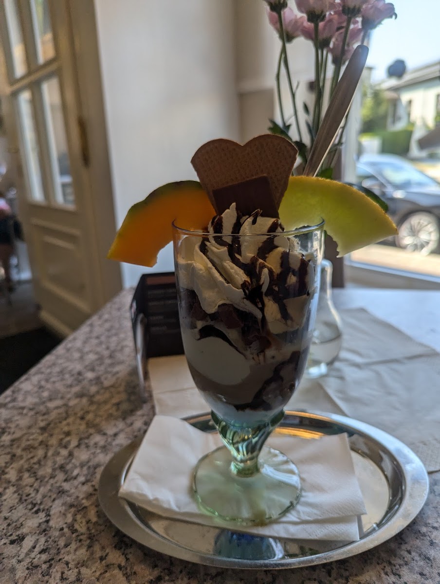 Eiscafe Fraureuth Photo 2