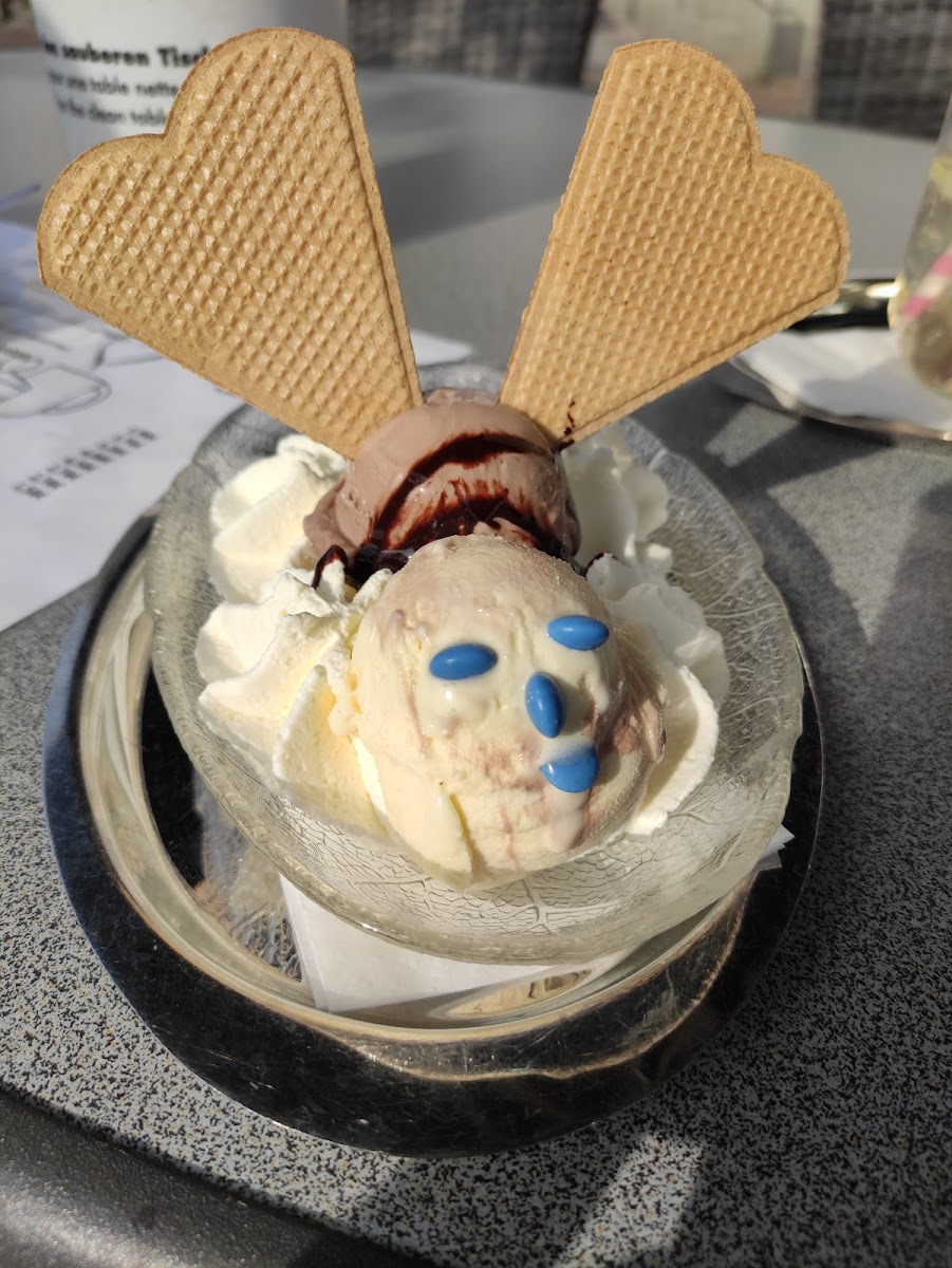 Eiscafe Fraureuth Photo 9