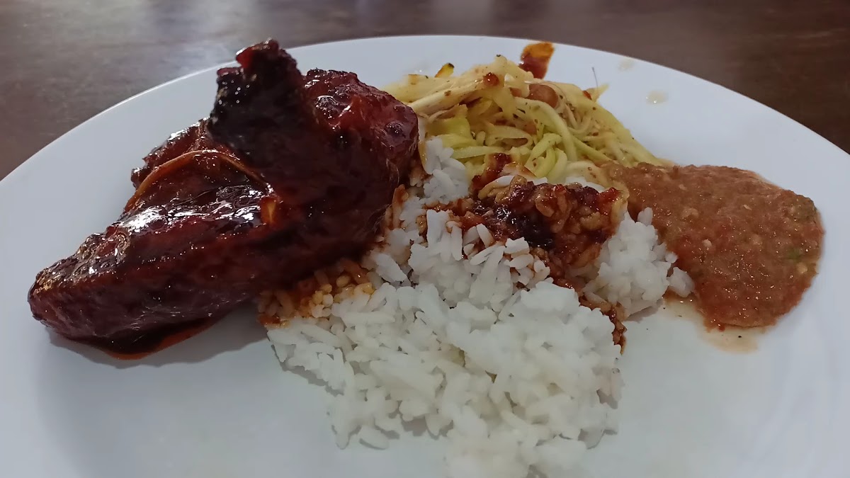 Mek Tanjung Seafood Photo 2
