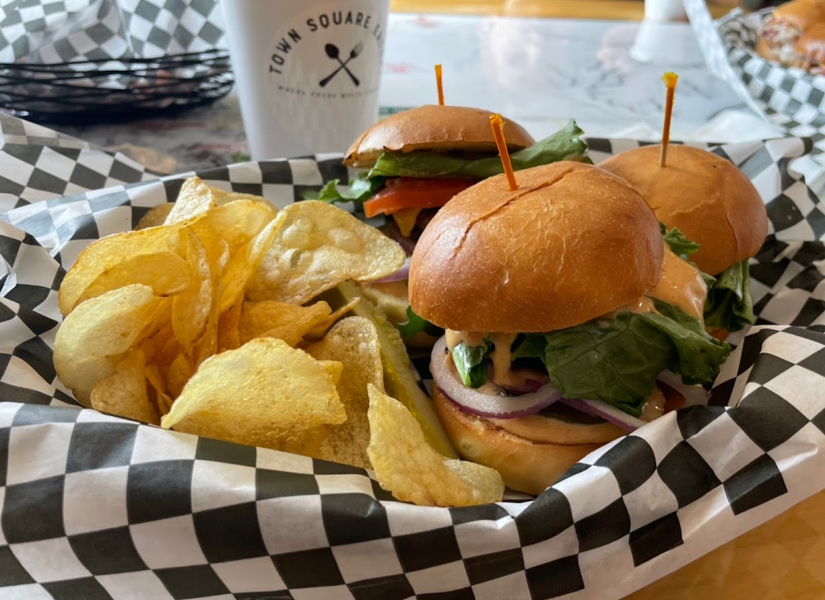 Town Square Eatery Photo 6