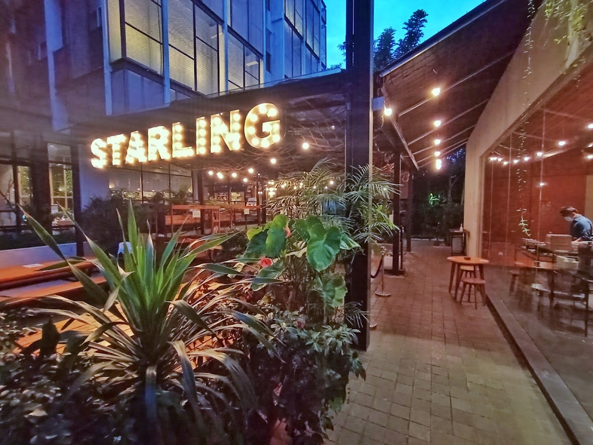 Starling Eatery