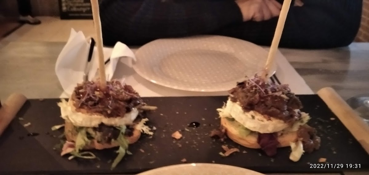 Moon lounge&burgers Photo 10
