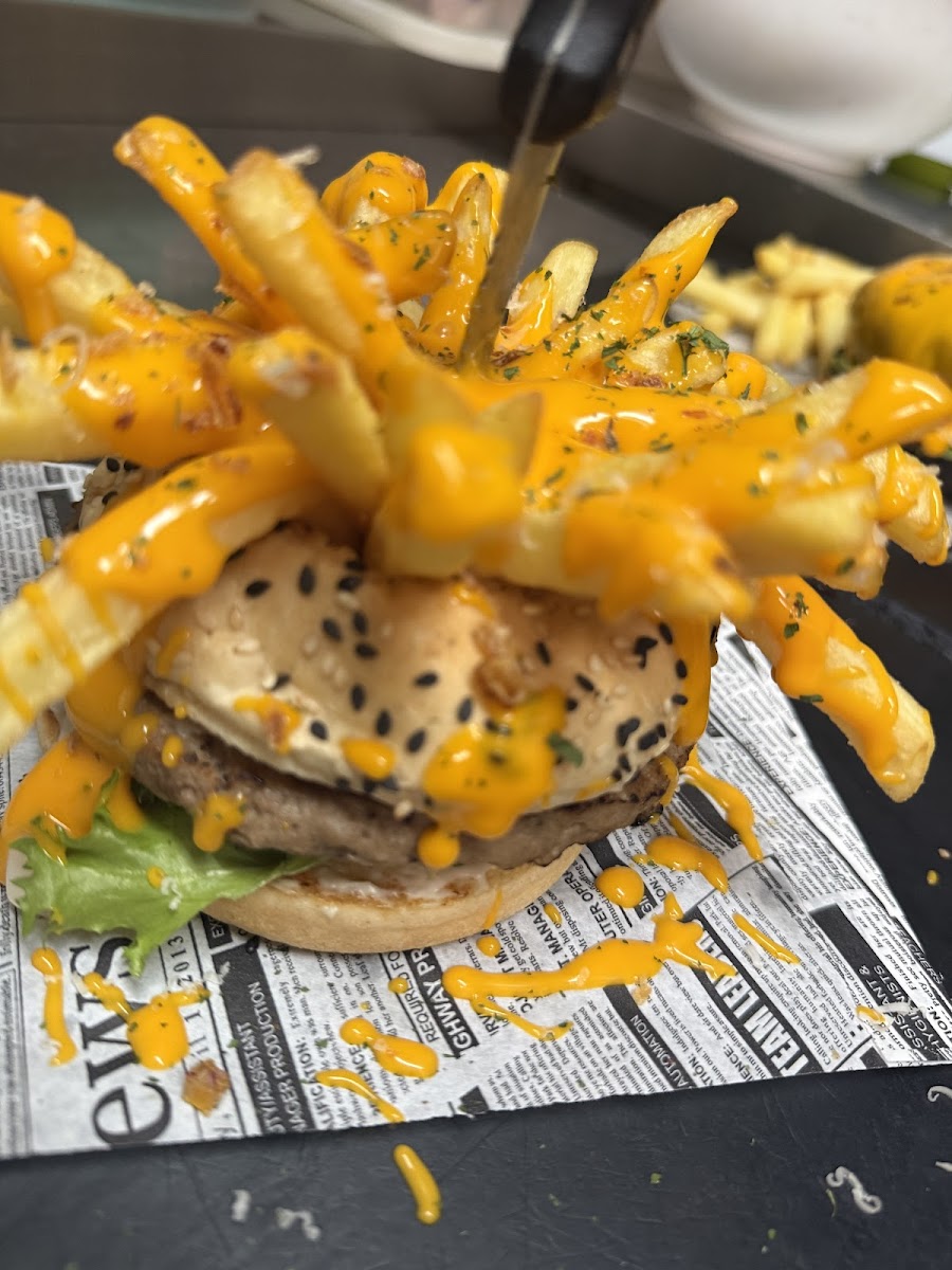 Moon lounge&burgers Photo 4