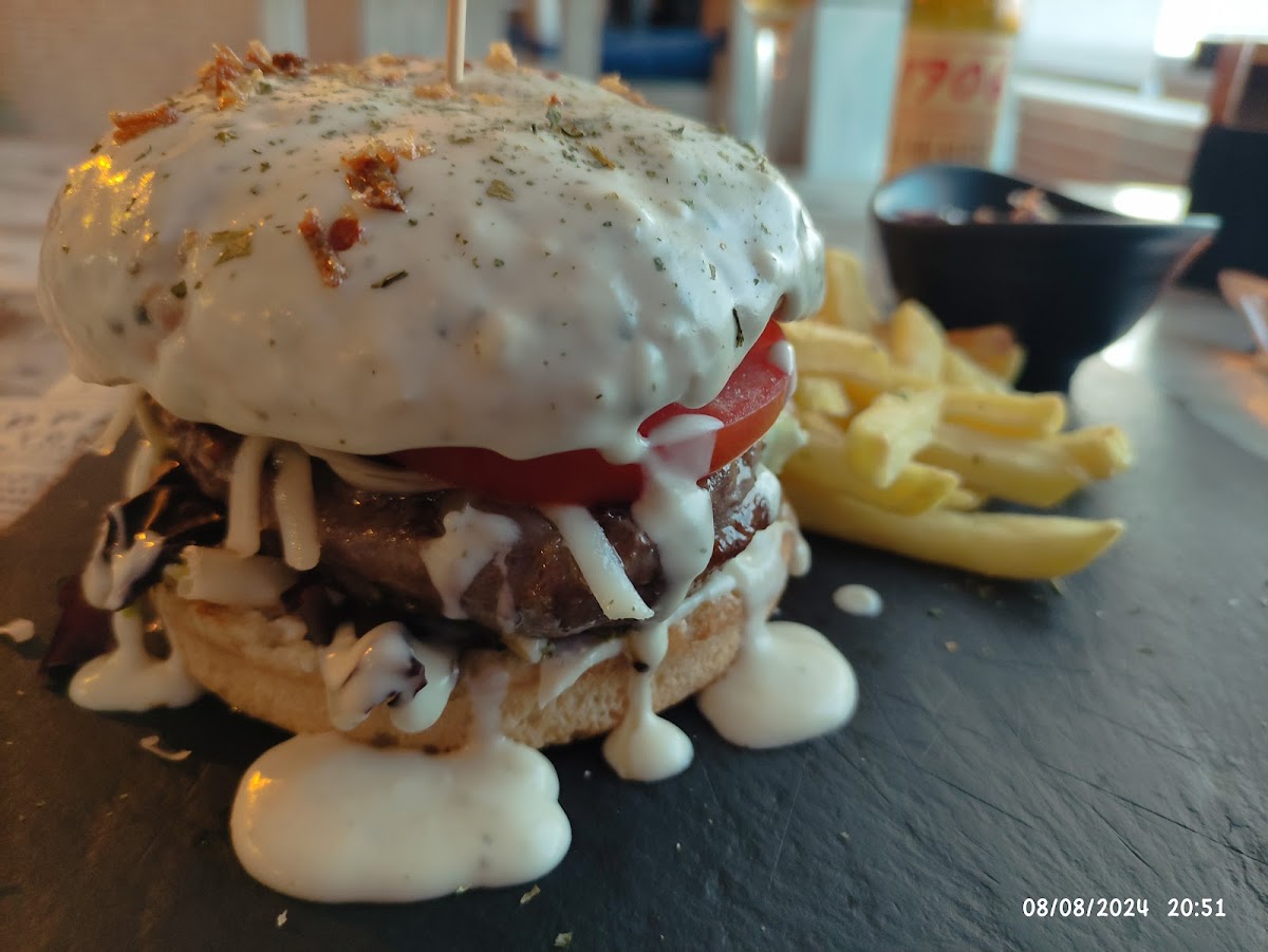 Moon lounge&burgers Photo 5