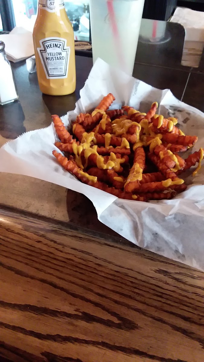 Leamen's Bar and Grill Photo 9