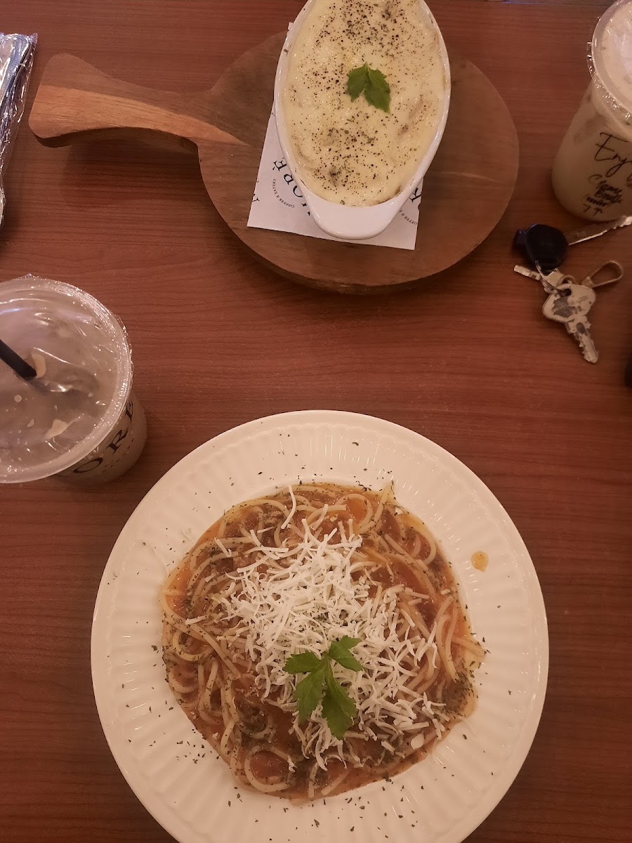 Morè Coffee and Eatery by Hanacake Photo 5