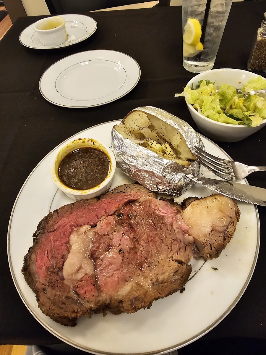 Five Spur Steakhouse Photo 3
