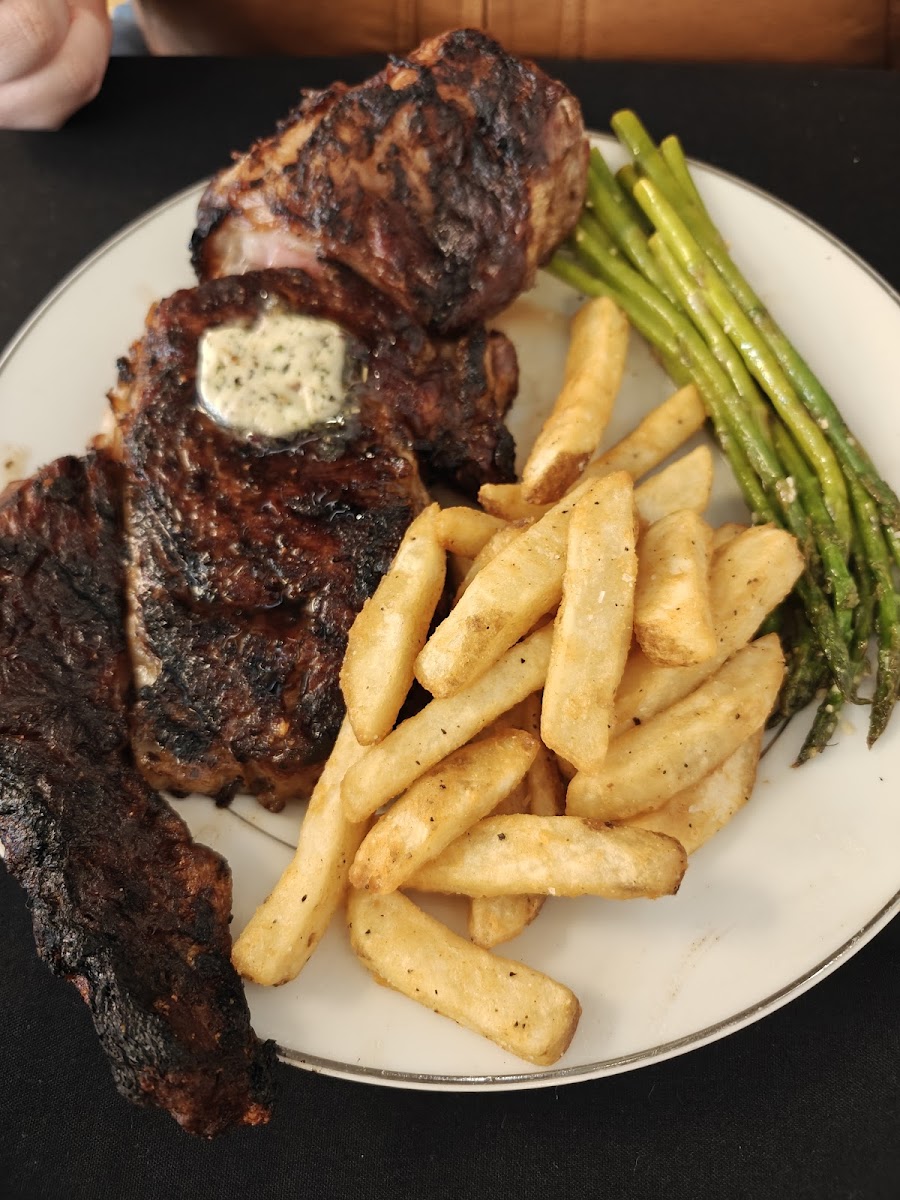 Five Spur Steakhouse Photo 8