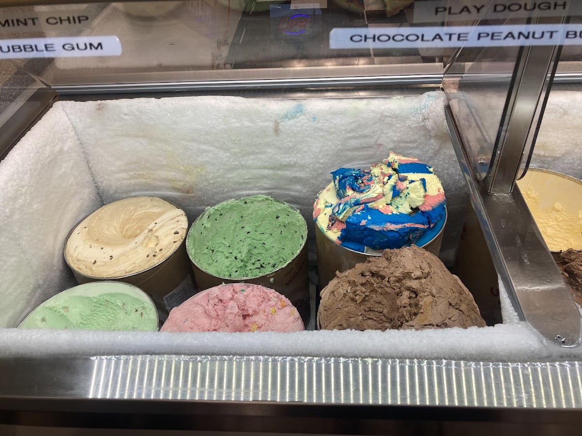 Sugar Pine Treats Photo 6