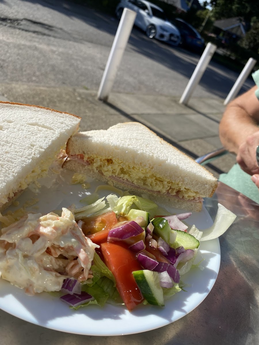 Upton Central Café Photo 7